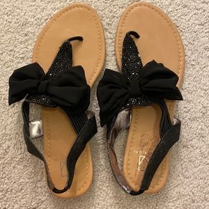 Sparkle black sandals with black bows, size 9